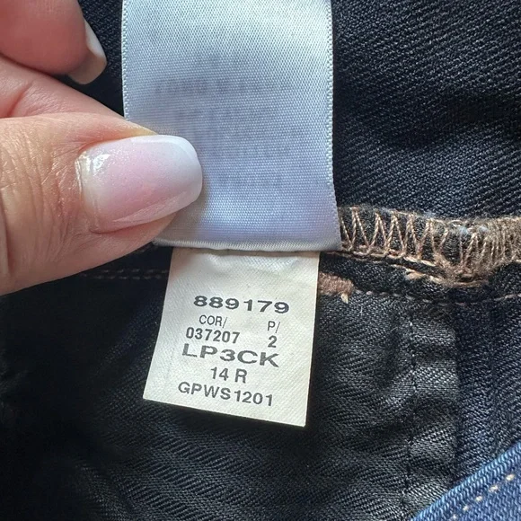 GAP 1969 original fit jeans. Size 14. - Picture 11 of 15